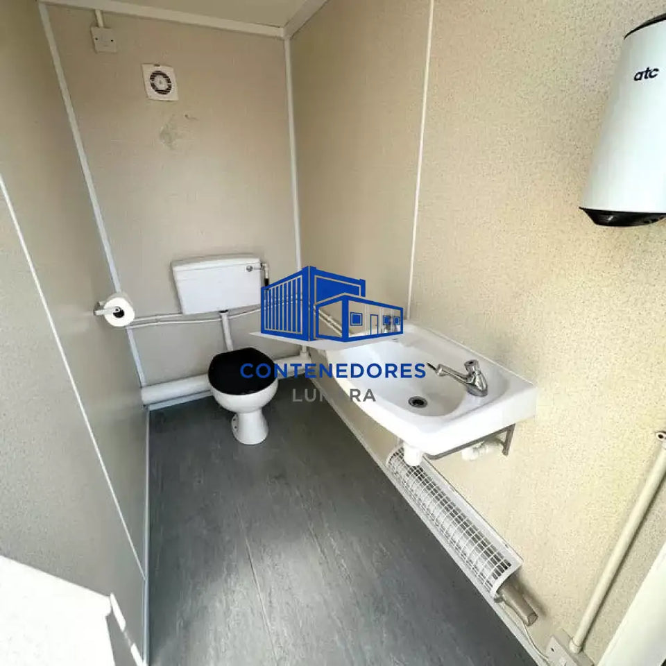 BLOQUE DE SANITARIOS DE 20 PIES