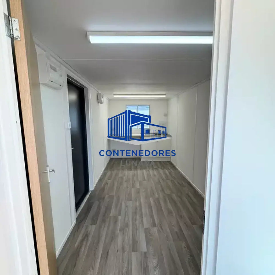 CONTENEDOR DE OFICINA 2,4 x 6,4 M CON BANO Y COCINA