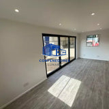 CONTENEDOR DE OFICINA 6,4 X 2,4 M CON PUERTA PLEGABLE