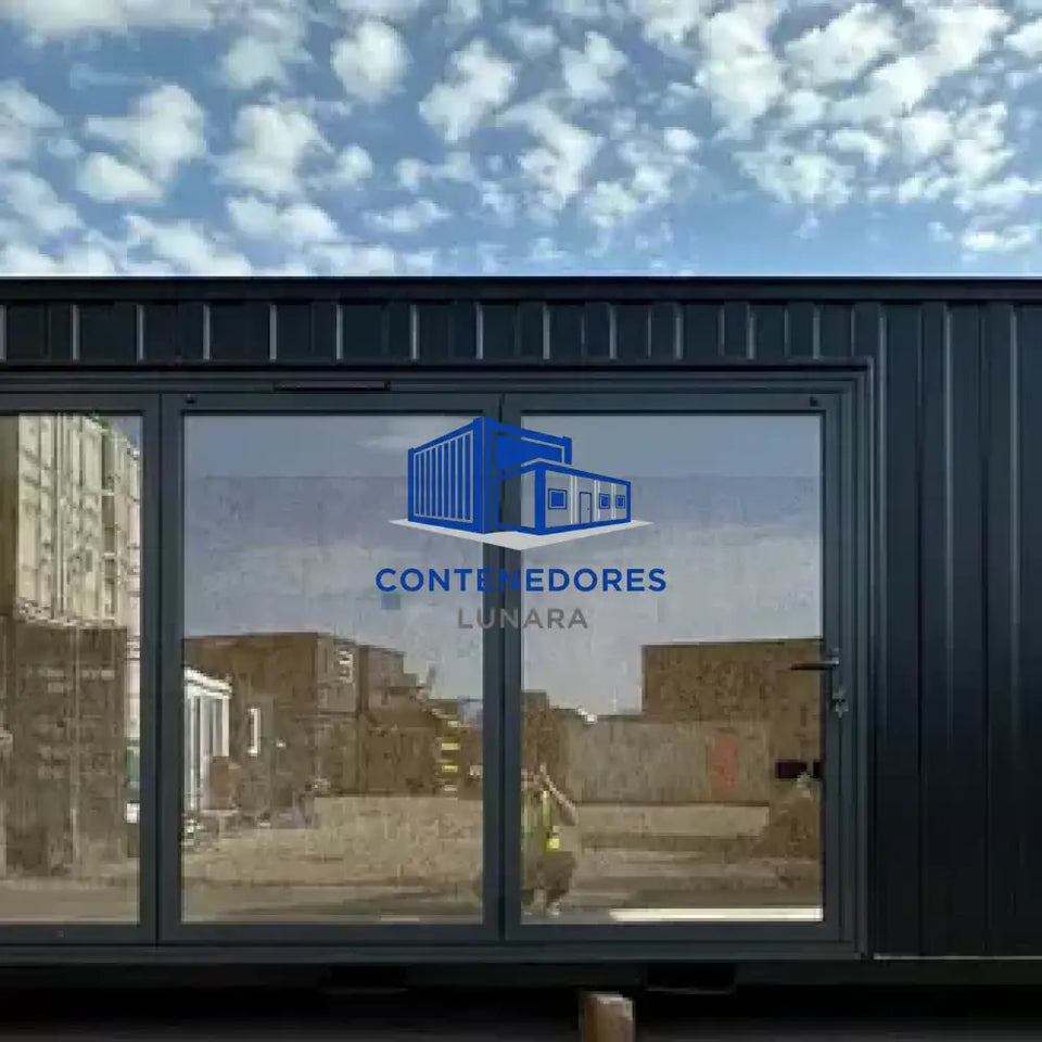 CONTENEDOR DE OFICINA 6,4 X 2,4 M CON PUERTA PLEGABLE