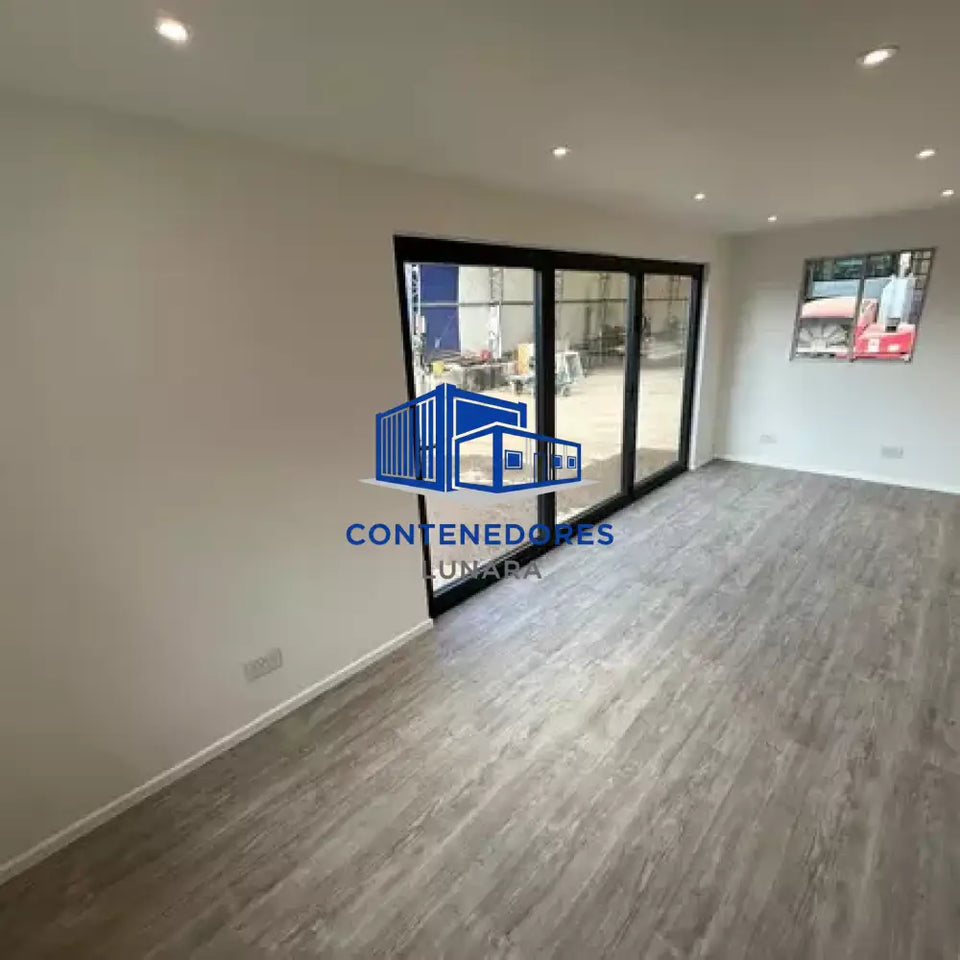 CONTENEDOR DE OFICINA 6,4 X 2,4 M CON PUERTA PLEGABLE