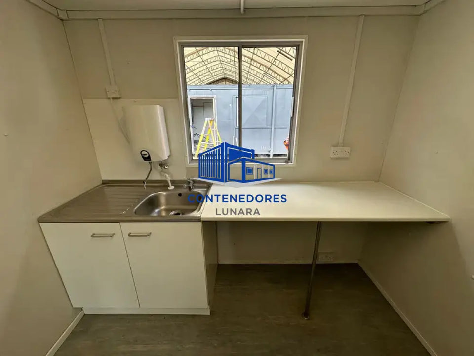 CONTENEDOR DE OFICINA 7,3 X 2,7 M