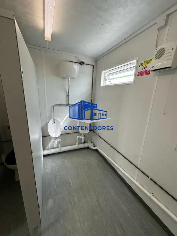 CONTENEDOR DE OFICINA 9,7 x 3 M CON SANITARIOS