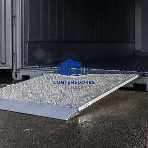 RAMPA DE ACCESO PARA CONTENEDORES REFRIGERADOS